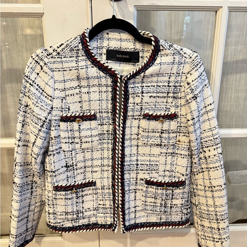 ZARA BASIC Luxury Tweed Blazer – Nautical-Inspired Elegance